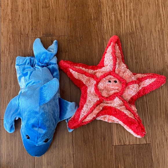 Caltoy Plush Puppets Lot of 2 Glove Hand Shark And Starfish Sea Creatures - Picture 1 of 6